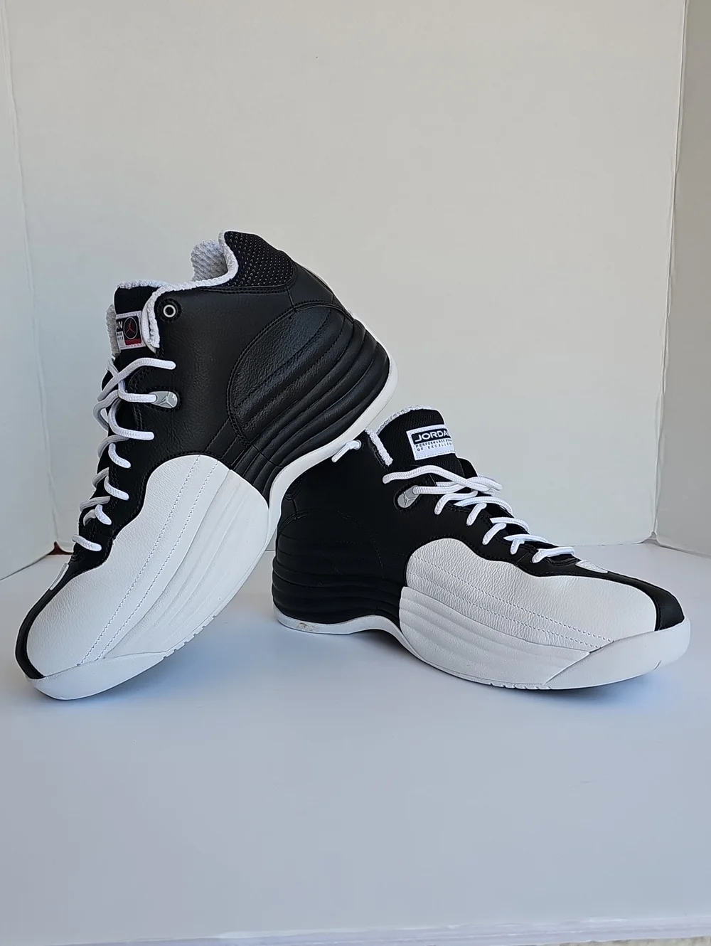 Jordan Jumpman Team 1 Black Varsity Red Shoes Mens Size 9 CV8926-002 NIB